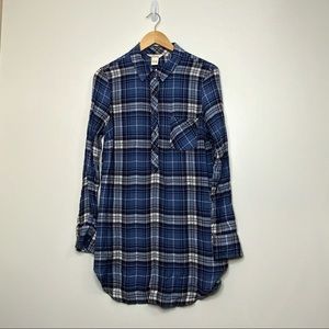 Sundance plaid shirt dress. Size Med. Blue /White